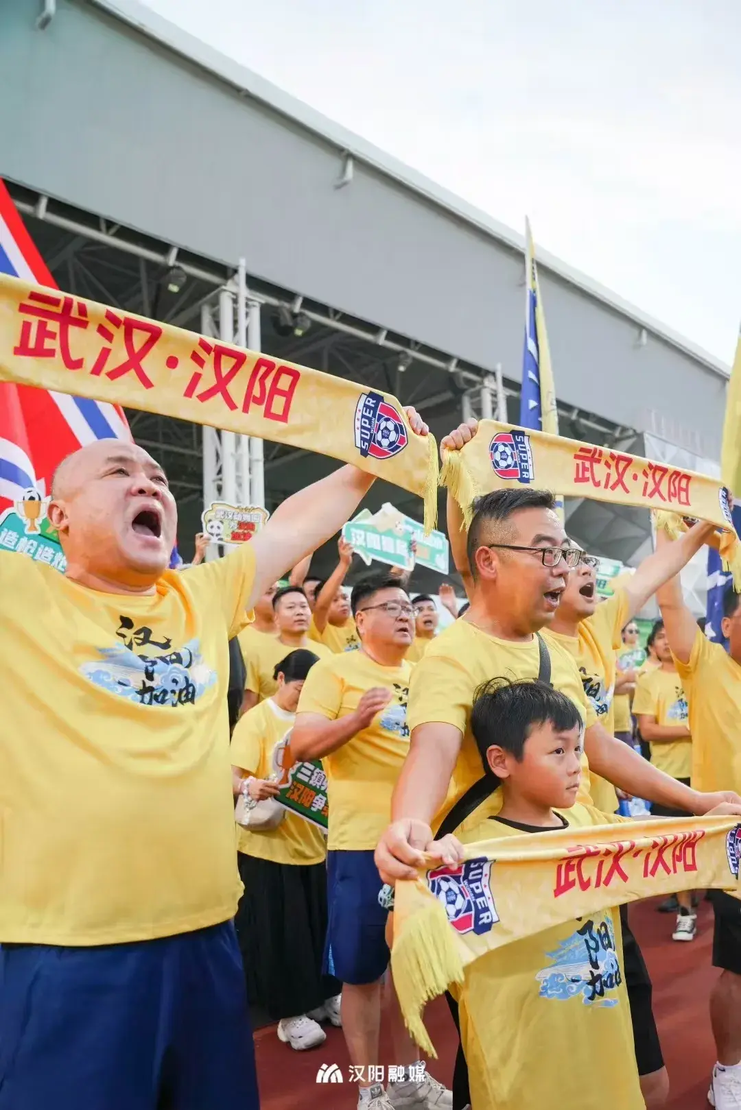 tenan, 比赛场上, yid
