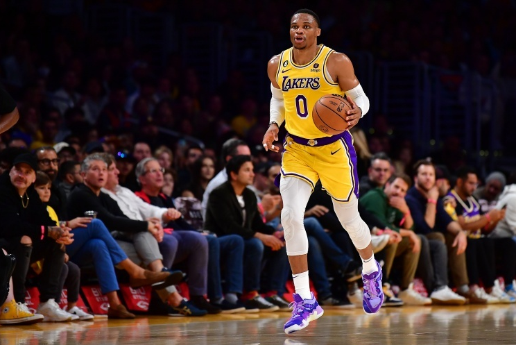 bt, 他一直打替 bt, 他一直打替