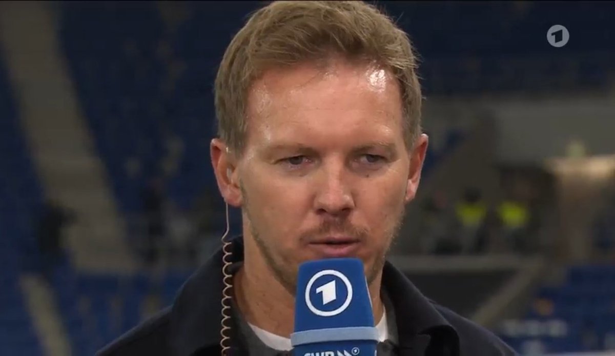 德国队主教, AA, 事情