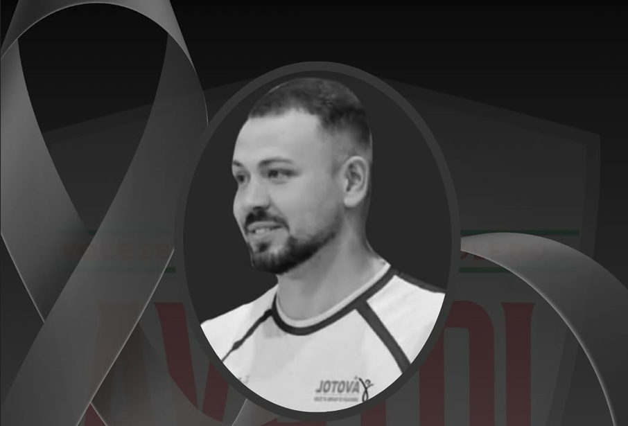 教练及家属, 同时也是巴 教练及家属, 同时也是巴